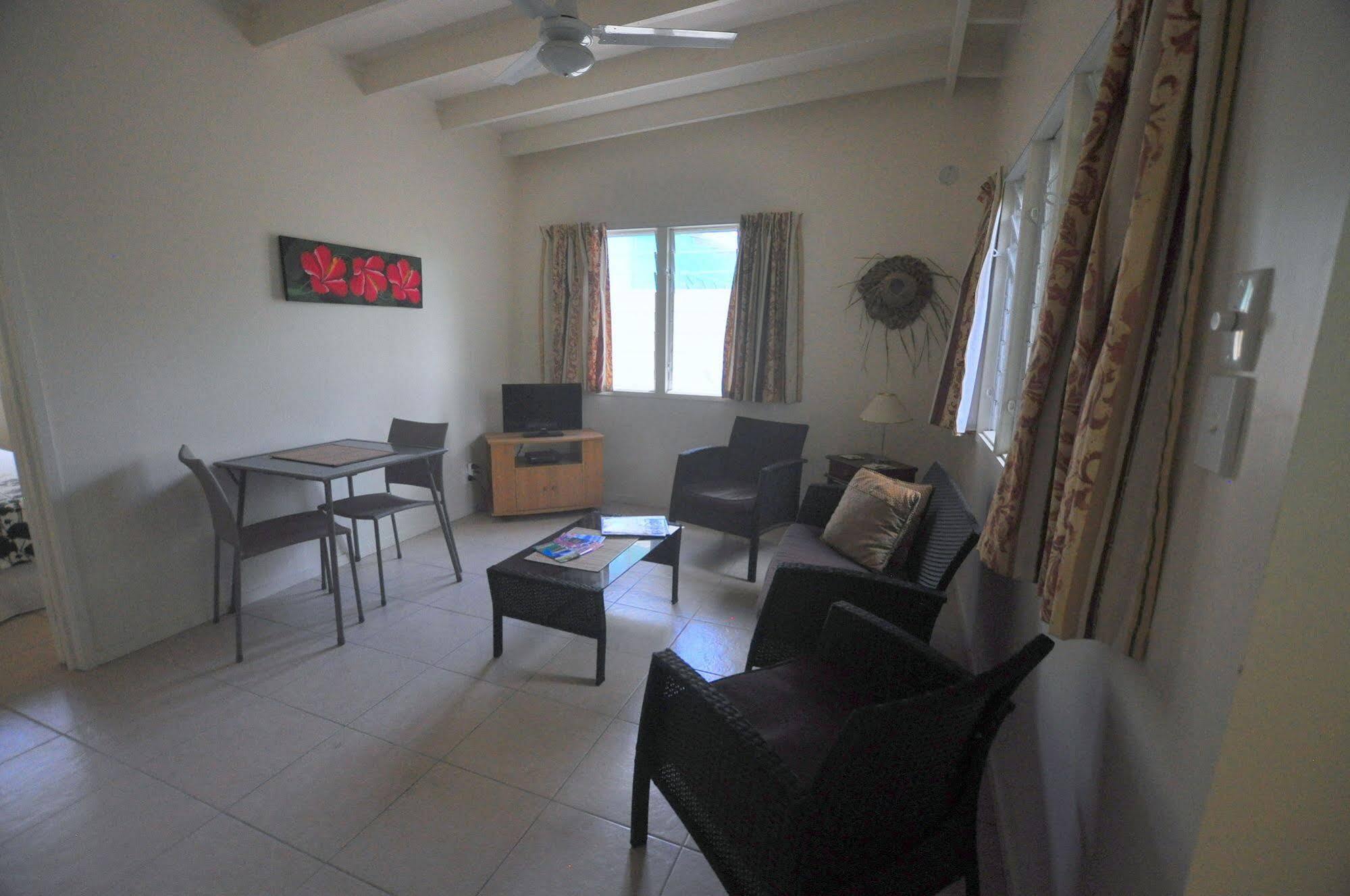 Coral Sands Apartments Rarotonga Buitenkant foto
